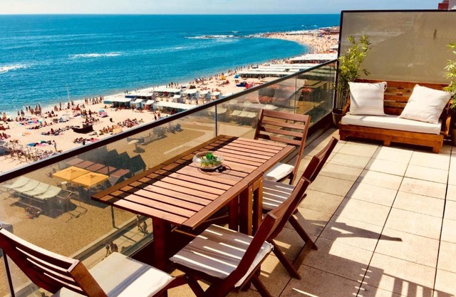 Front Beach Apartment