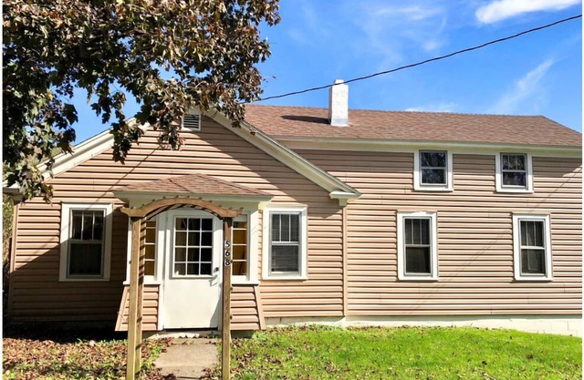 "Front Cottage" de Cooperstown Cottages by the Creek ¡a 4 millas de Dreams Park!