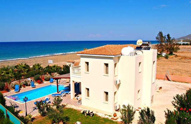 Villa en primera línea de playa - Piscina privada - Vistas panorámicas al mar - Wifi
