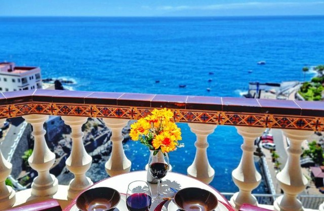 FRONT LiNE OCEAN ViEW 2BeD Wi-Fi YOUR HOLiDAY HOME