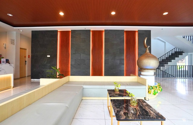 Front One Hotel Pasir Koja Bandung