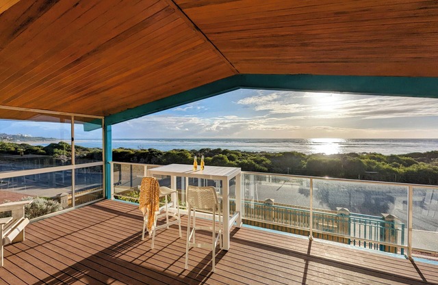 Front Row views and 50m from the beach. Beach House Avalon.