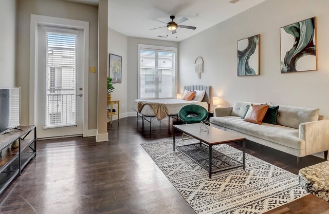 FRONTDESK Berkshire Dilworth Apts Midtown Charlotte