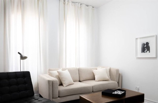 Frontdesk | Updated 1BR Apt in River West