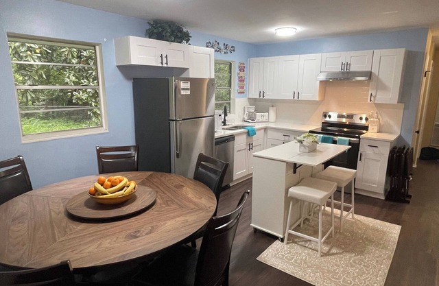 Seminole SpearIt House - Perfect for Your FSU Game-Day Experience!