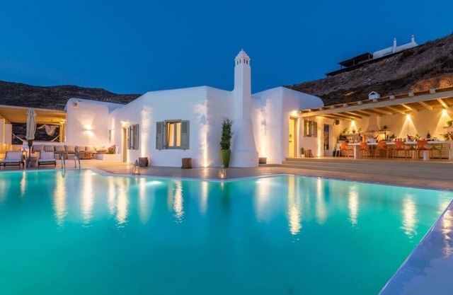 Ftelia 8BR Villa with Pool & Sea View