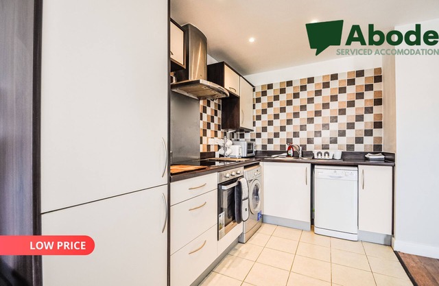 Full Apartment For Six In Maidenhead Town Centre