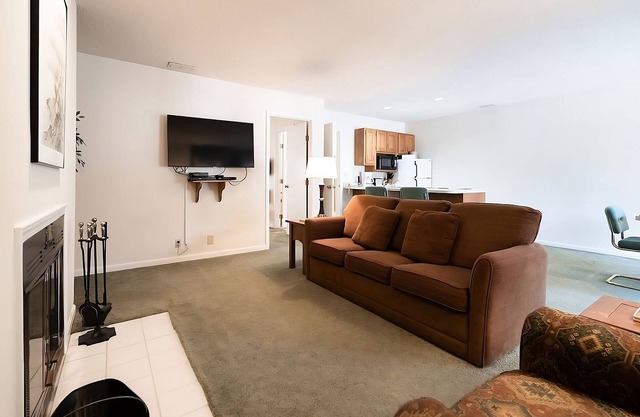 Full Comfort in French Lick | Three Villas w/Kitchen & Indoor Pool