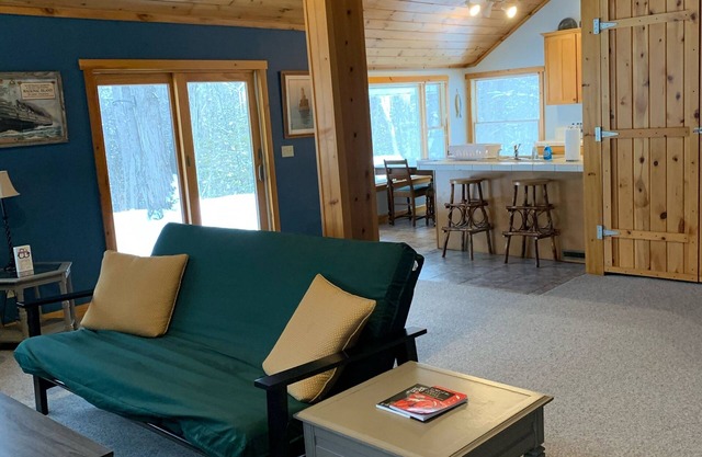 Alquiler de casas en Paradise Lake. 2. 5 acres con 275 pies de frente al lago y muelle de 50 pies