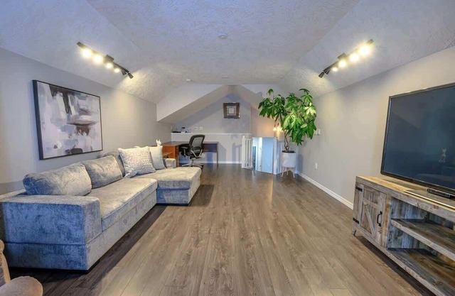 Full House | Garage | BBQ | 3 Living Rooms & more