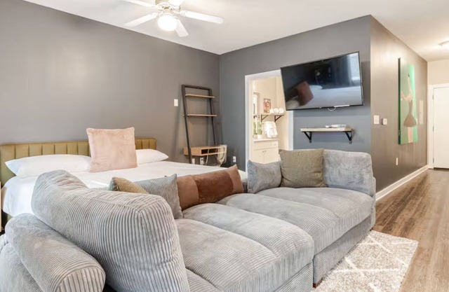 Modern Studio w/ King Bed, Atlanta Beltline Attraction - Inman Park