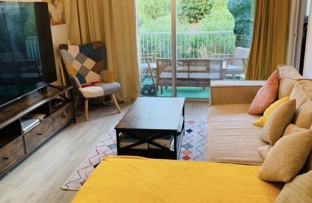Fully equipped apartment with unobstructed view