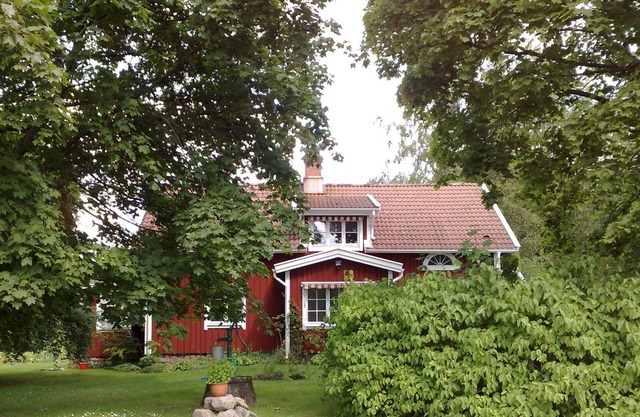 Fully Equipped Country House Near Meadows, Forests and Lakes for Pure Relaxation