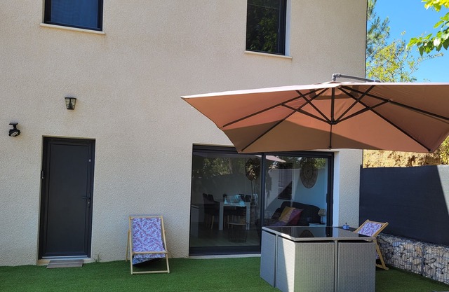 Fully equipped apartment on the ground floor between Gard and Ardèche