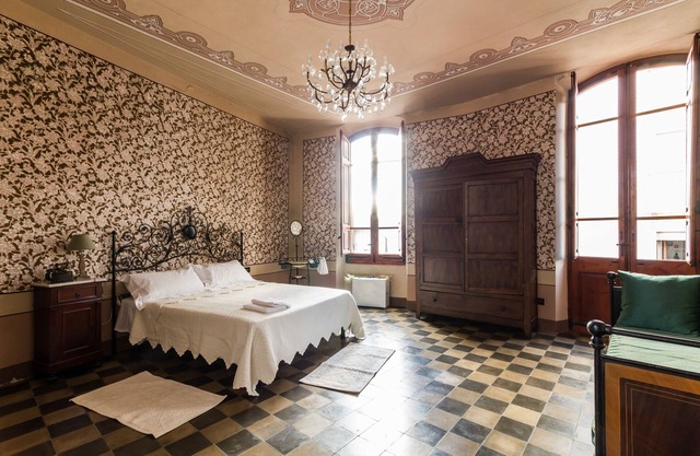 casa totalmente con frescos en Cerdeña