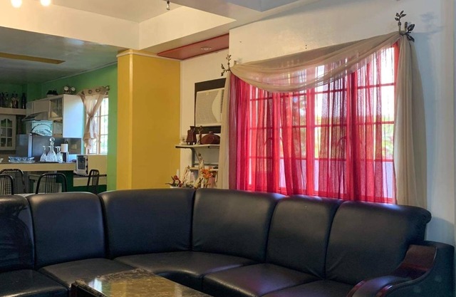 Fully-furnished American Home