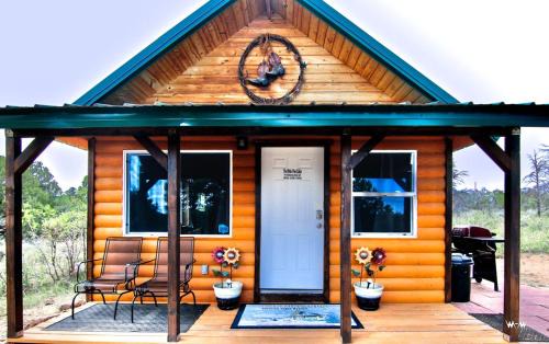 Fully-Furnished Cabin Rental with Beautiful Mountain Views Near Moab, Utah