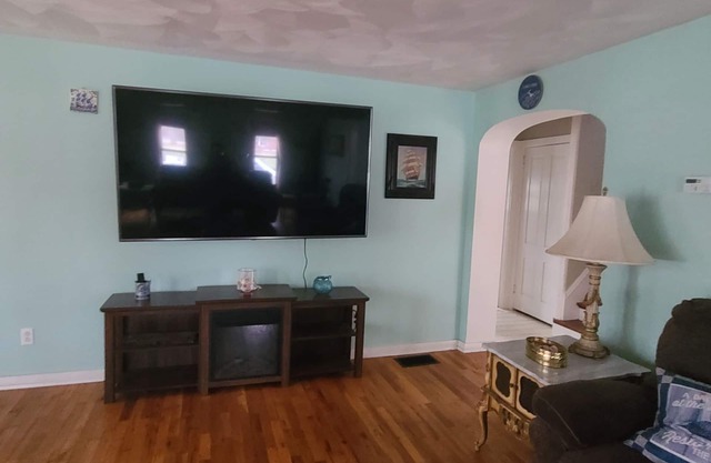Fully furnished yr round home near Seneca Lake, on Wine trail, Family Friendly