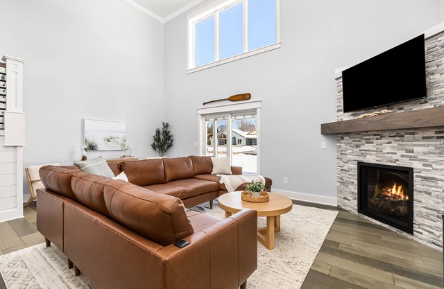 Fully loaded canalfront Home! Pure Michigan Summer. Firepit🔥, coffee bar☕️+more