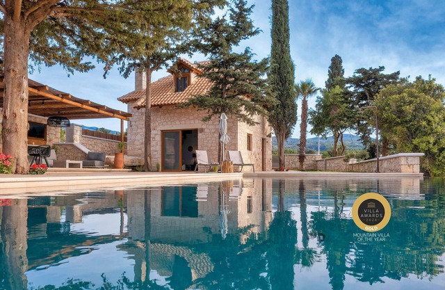 Fully private, romantic getaway, with stunning views!