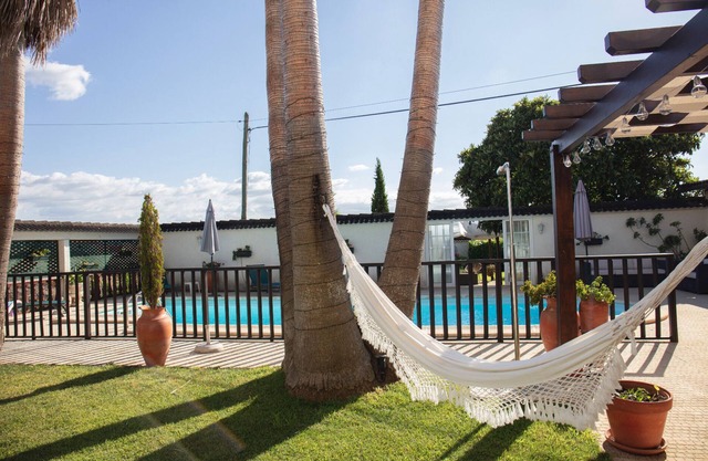 Fully equipped house with swimming pool, garden and barbecue area.
