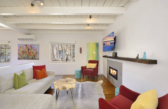 Casa completamente remodelada en el corazón del histórico Santa Fe - AC - Fácil paseo a todos