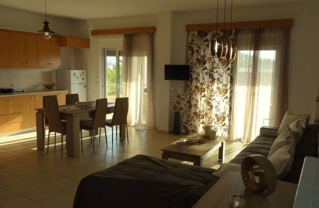 Apartamento totalmente renovado, con excelente vista del atardecer y cerca de la playa.