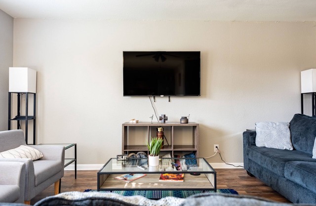 4BR completamente renovado cerca de todo