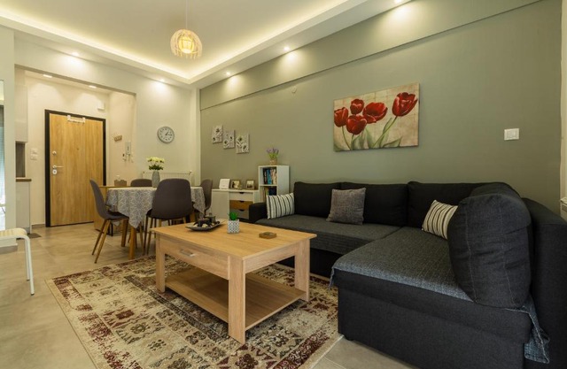 Fully Renovated Apartment For 3 In Thessaloniki