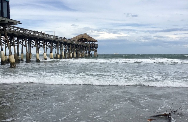 Fully renovated condo one block from the beach!