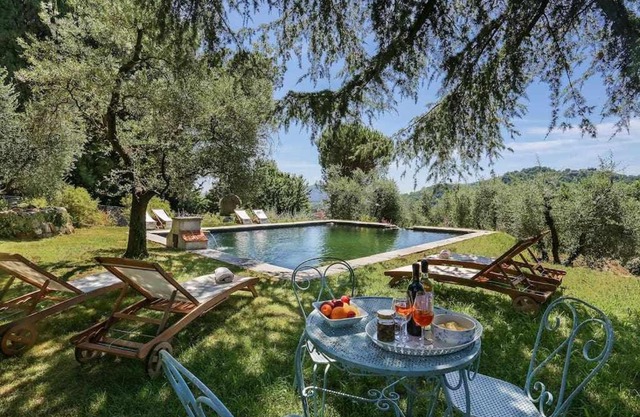 Fully serviced villa with breathtaking views