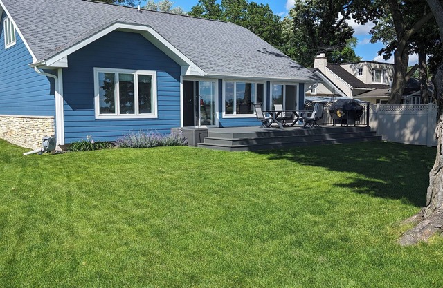 Fully updated 3-bedroom lakefront home in Beaver Dam.