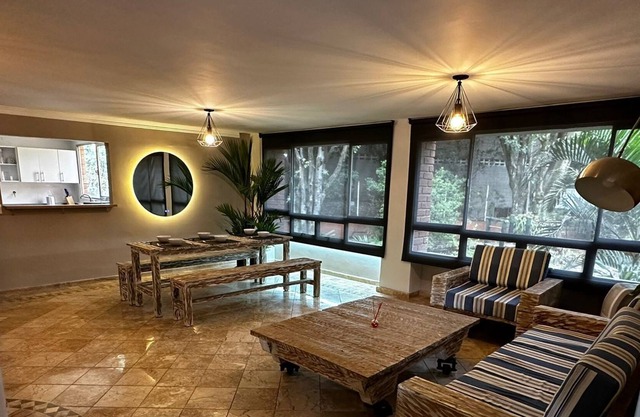 Fun Apartment - Near Provenza