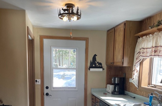 Fun Cabin Northern Wisconsin on the Menominee river!