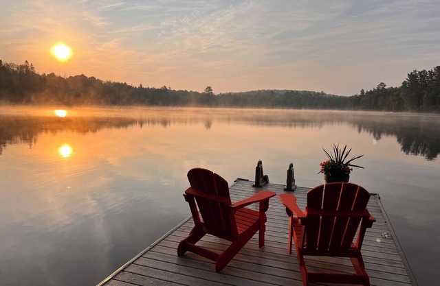 Fun family cottage on the water in Muskoka