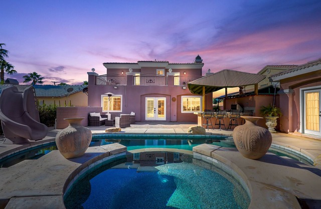 Fun for Everyone! Family- Friendly Home! STR# 000904