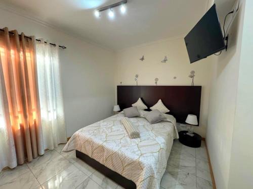 Funchal Getaway, Cozy Private Room With Bathroom and WiFi