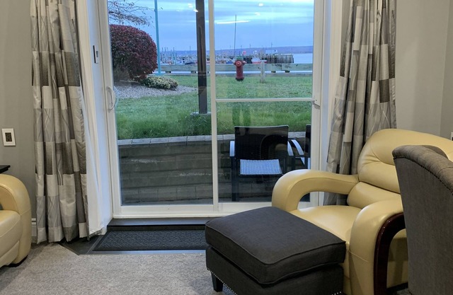 Fundy Complex Dockside Suites