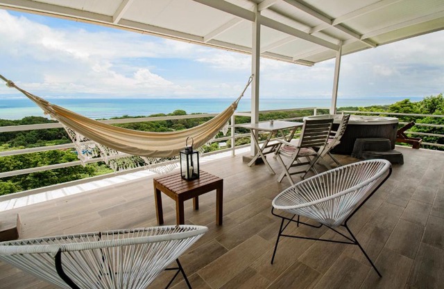 Funky Monkey Lodge