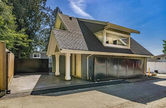 Furnished 1 bedroom 1 bathroom guest house in Port Coquitlam with secure parking