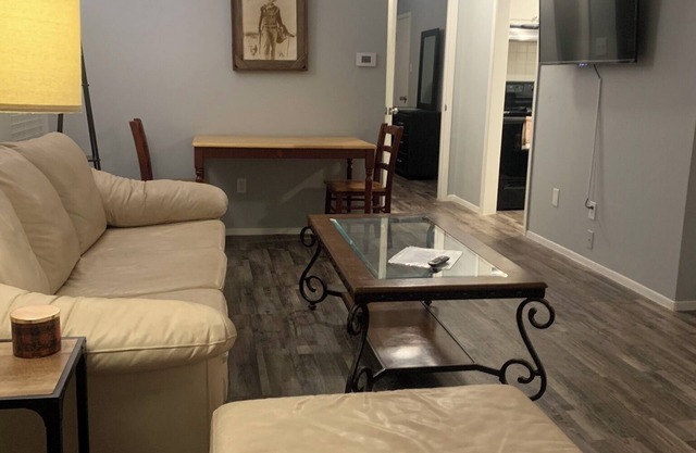 Furnished 1Bed 1Bath