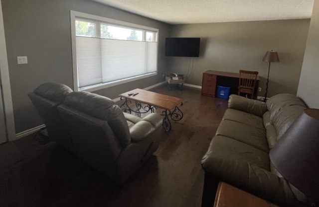 Furnished 4 bedroom home in Kindersley