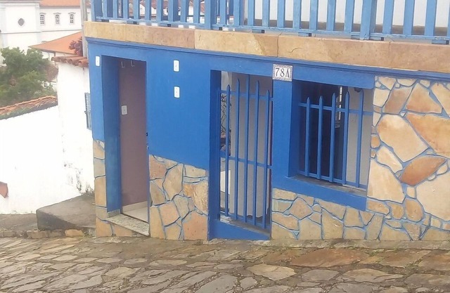 APARTAMENTO MOBILIADO CON COCINA MONTADA EN EL CENTRO DE DIAMANTINA / MG