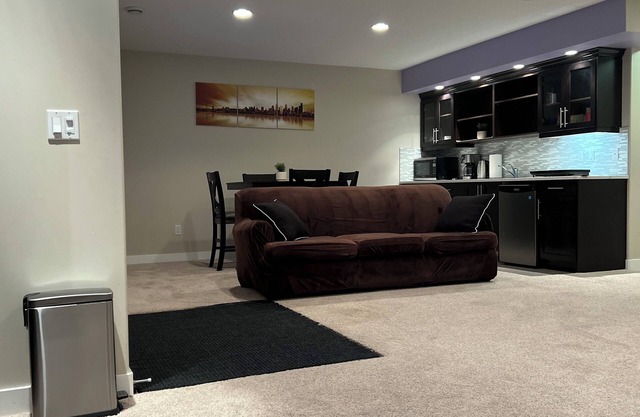 Furnished Basement in NW Calgary