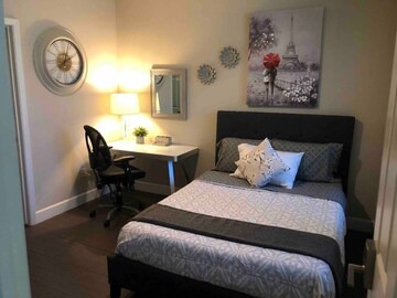 Furnished Corp Townhome @ FWY50 y Zinfandel cerca de VSP, Intel,