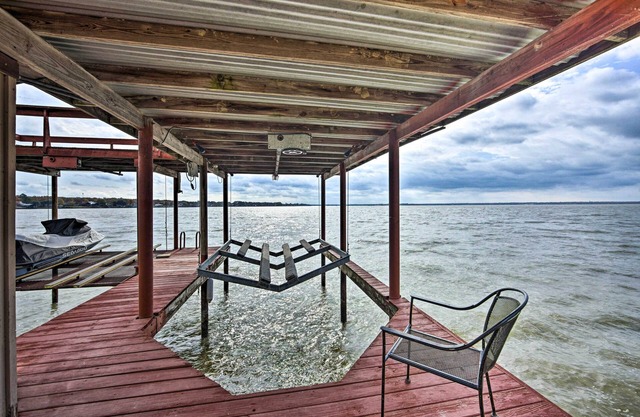 Gun Barrel City Home w/ Private Deck
