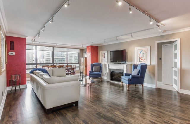 Alquiler de condominio ejecutivo amueblado - 4 a 6 meses (flexible) - Downtown Toronto
