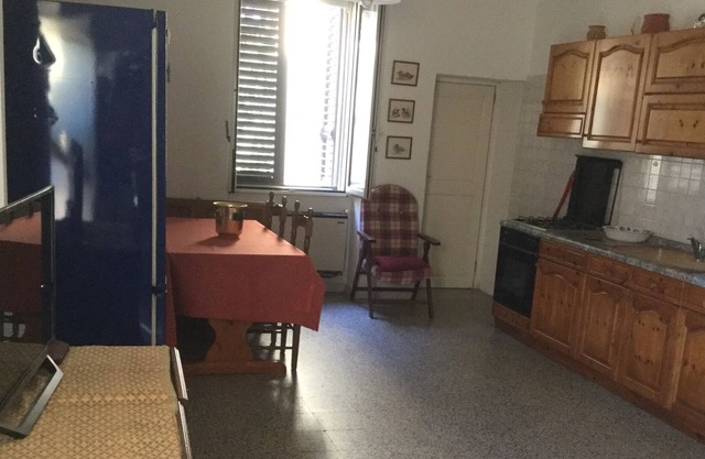 casa amueblada con jardin