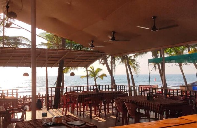 Furtado's Beach Front Family Restaurant, Rooms wedding venue and Party Place