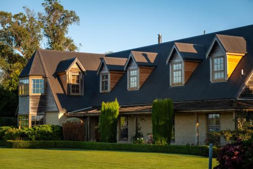 Fyffe Country Lodge